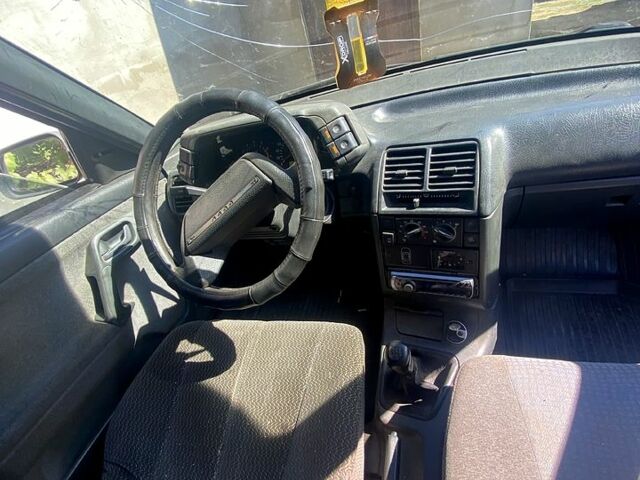 Чорний ВАЗ 2112, об'ємом двигуна 1.5 л та пробігом 303 тис. км за 1850 $, фото 1 на Automoto.ua