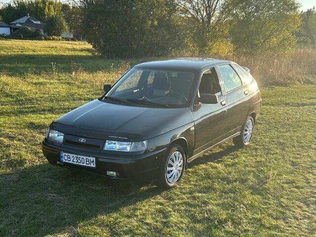 Чорний ВАЗ 2112, об'ємом двигуна 1.6 л та пробігом 200 тис. км за 2007 $, фото 1 на Automoto.ua