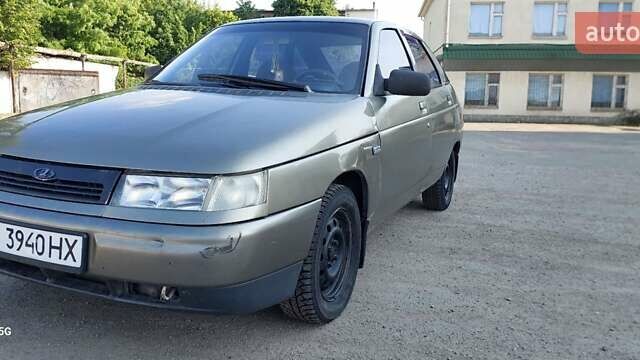 Серый ВАЗ 2112, объемом двигателя 1.5 л и пробегом 200 тыс. км за 1600 $, фото 1 на Automoto.ua