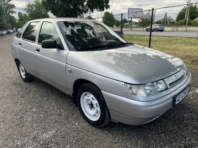 Серый ВАЗ 2112, объемом двигателя 1.5 л и пробегом 170 тыс. км за 1950 $, фото 1 на Automoto.ua