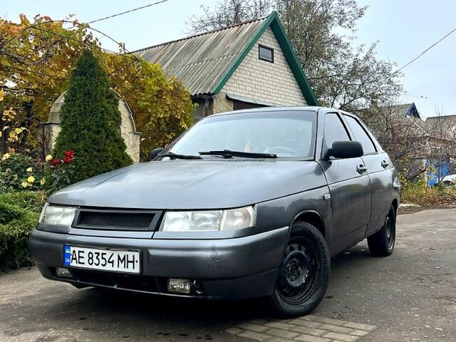 Серый ВАЗ 2112, объемом двигателя 1.5 л и пробегом 200 тыс. км за 1180 $, фото 1 на Automoto.ua