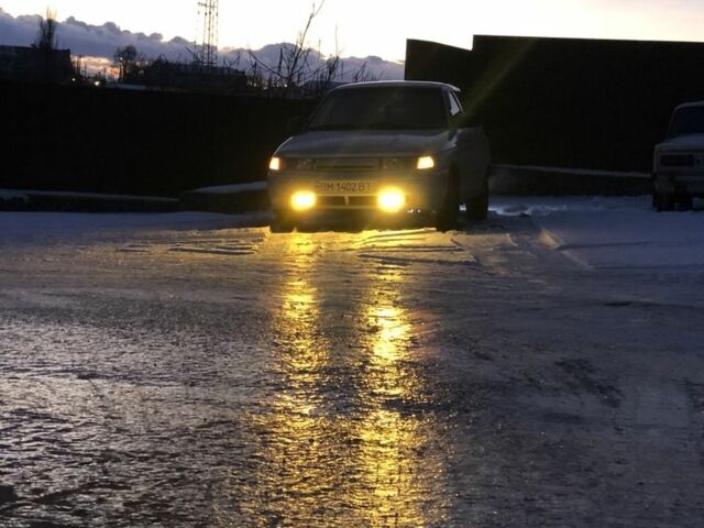 Серый ВАЗ 2112, объемом двигателя 1.5 л и пробегом 100 тыс. км за 1300 $, фото 1 на Automoto.ua