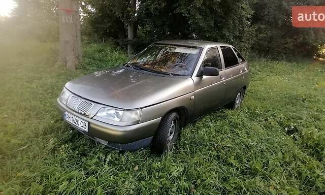 Серый ВАЗ 2112, объемом двигателя 1.5 л и пробегом 122 тыс. км за 2500 $, фото 1 на Automoto.ua