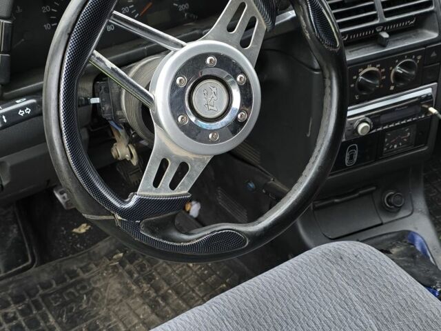 Серый ВАЗ 2112, объемом двигателя 1.5 л и пробегом 200 тыс. км за 800 $, фото 1 на Automoto.ua