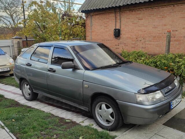 Серый ВАЗ 2112, объемом двигателя 1.5 л и пробегом 250 тыс. км за 1432 $, фото 1 на Automoto.ua