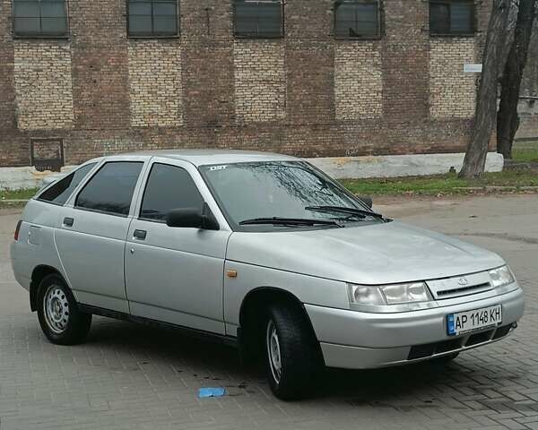 Серый ВАЗ 2112, объемом двигателя 1.5 л и пробегом 258 тыс. км за 2500 $, фото 1 на Automoto.ua