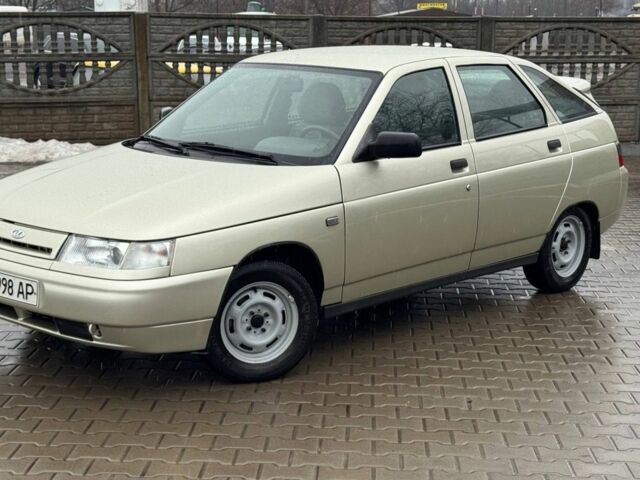 Сірий ВАЗ 2112, об'ємом двигуна 1.5 л та пробігом 47 тис. км за 3300 $, фото 1 на Automoto.ua