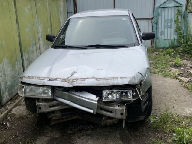 Серый ВАЗ 2112, объемом двигателя 1.6 л и пробегом 600 тыс. км за 800 $, фото 1 на Automoto.ua