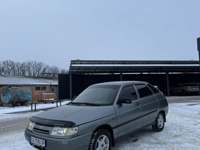 Серый ВАЗ 2112, объемом двигателя 1.6 л и пробегом 200 тыс. км за 1450 $, фото 1 на Automoto.ua