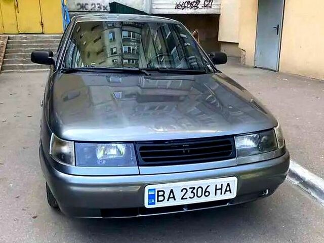 Серый ВАЗ 2112, объемом двигателя 1.6 л и пробегом 247 тыс. км за 3000 $, фото 1 на Automoto.ua