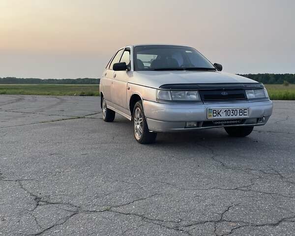 Сірий ВАЗ 2112, об'ємом двигуна 1.6 л та пробігом 380 тис. км за 1550 $, фото 1 на Automoto.ua