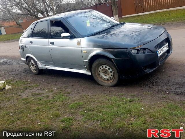 Серый ВАЗ 2112, объемом двигателя 1.6 л и пробегом 300 тыс. км за 1420 $, фото 1 на Automoto.ua