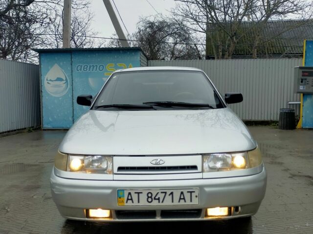 Серый ВАЗ 2112, объемом двигателя 1.6 л и пробегом 144 тыс. км за 1417 $, фото 1 на Automoto.ua