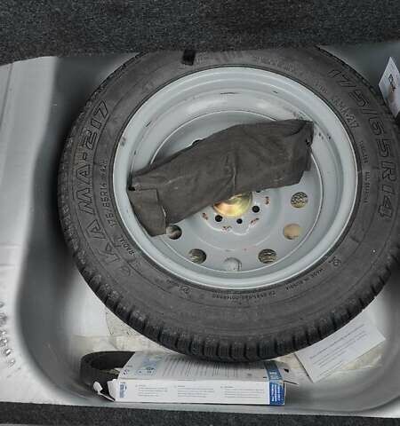 Серый ВАЗ 2112, объемом двигателя 1.6 л и пробегом 80 тыс. км за 2800 $, фото 1 на Automoto.ua