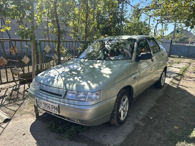Сірий ВАЗ 2112, об'ємом двигуна 1.6 л та пробігом 165 тис. км за 2198 $, фото 1 на Automoto.ua