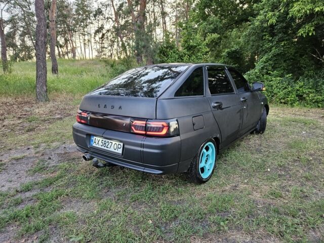 Серый ВАЗ 2112, объемом двигателя 1.6 л и пробегом 186 тыс. км за 2305 $, фото 1 на Automoto.ua