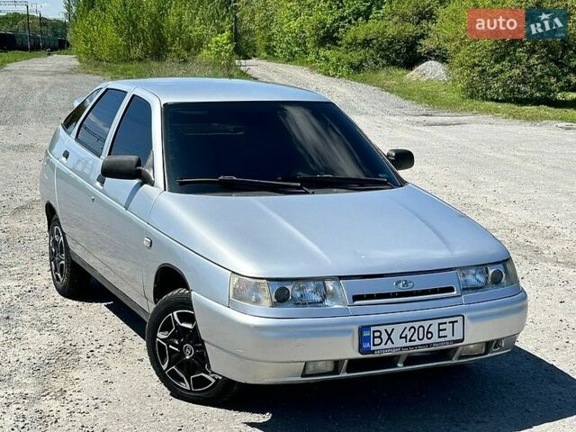 Серый ВАЗ 2112, объемом двигателя 1.6 л и пробегом 154 тыс. км за 1750 $, фото 1 на Automoto.ua
