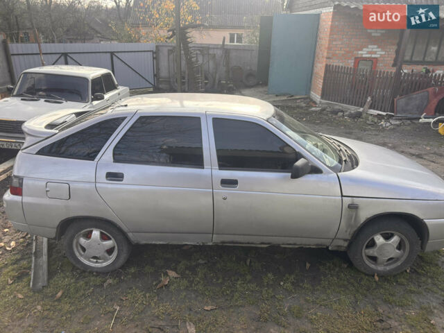 Серый ВАЗ 2112, объемом двигателя 1.6 л и пробегом 250 тыс. км за 1800 $, фото 1 на Automoto.ua