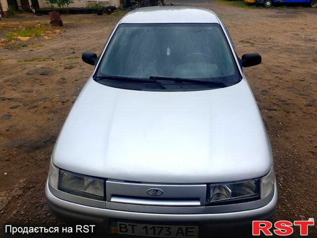 Серый ВАЗ 2112, объемом двигателя 2 л и пробегом 105 тыс. км за 2700 $, фото 1 на Automoto.ua