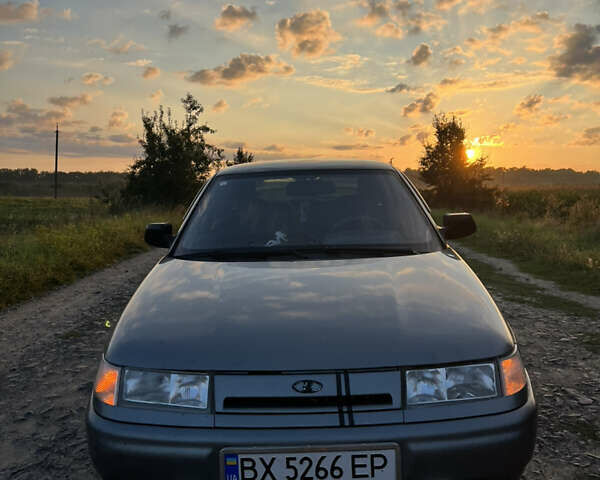 Серый ВАЗ 2112, объемом двигателя 1.6 л и пробегом 198 тыс. км за 2150 $, фото 1 на Automoto.ua