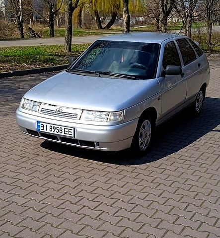 Сірий ВАЗ 2112, об'ємом двигуна 1.6 л та пробігом 158 тис. км за 2250 $, фото 1 на Automoto.ua