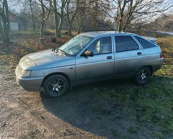 Серый ВАЗ 2112, объемом двигателя 1.6 л и пробегом 200 тыс. км за 1750 $, фото 1 на Automoto.ua