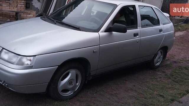 Серый ВАЗ 2112, объемом двигателя 0 л и пробегом 265 тыс. км за 2000 $, фото 1 на Automoto.ua
