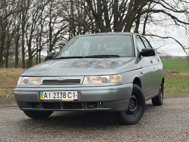 Серый ВАЗ 2112, объемом двигателя 1.6 л и пробегом 300 тыс. км за 1600 $, фото 1 на Automoto.ua