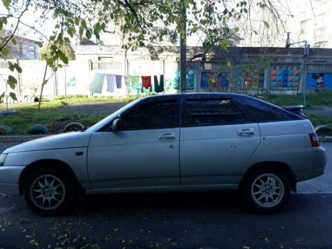 Серый ВАЗ 2112, объемом двигателя 1.6 л и пробегом 250 тыс. км за 3000 $, фото 1 на Automoto.ua