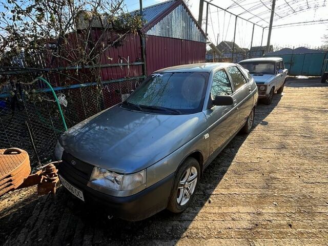 Серый ВАЗ 2112, объемом двигателя 1.6 л и пробегом 300 тыс. км за 2200 $, фото 1 на Automoto.ua