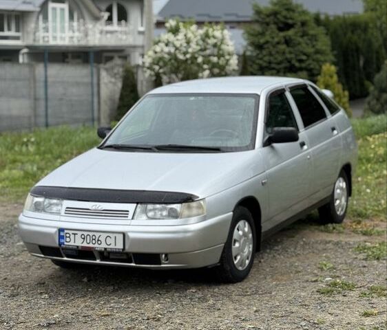 Серый ВАЗ 2112, объемом двигателя 1.6 л и пробегом 112 тыс. км за 2300 $, фото 1 на Automoto.ua