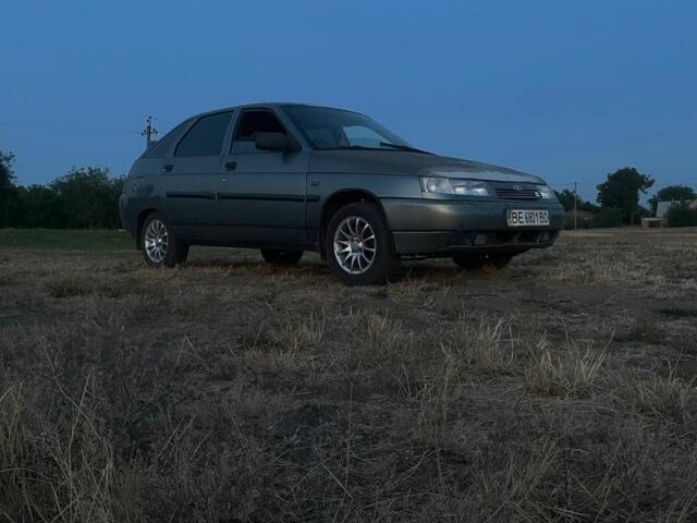 Серый ВАЗ 2112, объемом двигателя 1.6 л и пробегом 340 тыс. км за 1500 $, фото 1 на Automoto.ua