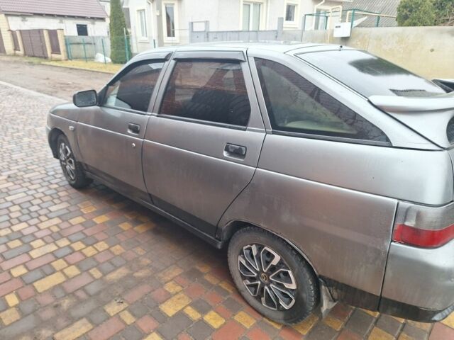 Серый ВАЗ 2112, объемом двигателя 0 л и пробегом 207 тыс. км за 813 $, фото 1 на Automoto.ua