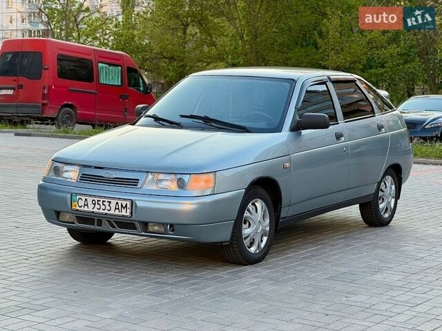 Серый ВАЗ 2112, объемом двигателя 1.6 л и пробегом 253 тыс. км за 1999 $, фото 1 на Automoto.ua