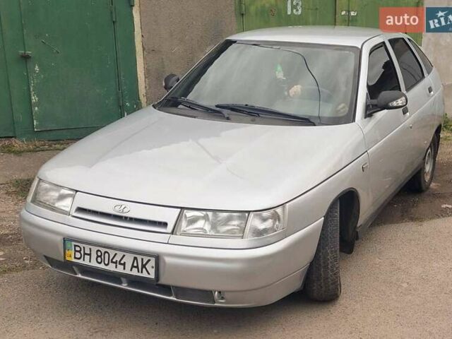 ВАЗ 2112 2007 у Измаиле на Automoto.ua Сірий ВАЗ 2112, об'ємом двигуна 1.6 л та пробігом 110 тис. км за 3500 $, фото 1 на Automoto.ua