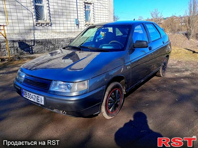 Серый ВАЗ 2112, объемом двигателя 1.6 л и пробегом 150 тыс. км за 2000 $, фото 1 на Automoto.ua