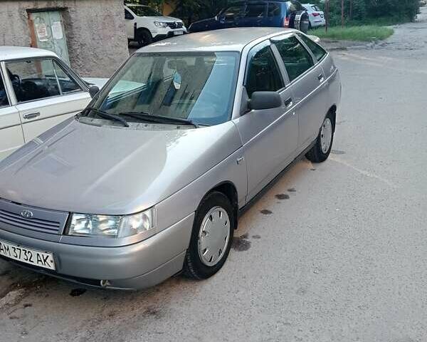 Серый ВАЗ 2112, объемом двигателя 1.6 л и пробегом 212 тыс. км за 3000 $, фото 1 на Automoto.ua