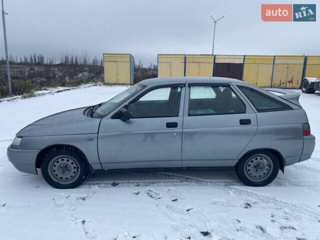 Серый ВАЗ 2112, объемом двигателя 1.6 л и пробегом 375 тыс. км за 2199 $, фото 1 на Automoto.ua