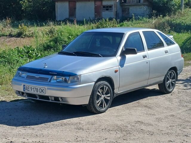 Серый ВАЗ 2112, объемом двигателя 1.6 л и пробегом 221 тыс. км за 2350 $, фото 1 на Automoto.ua