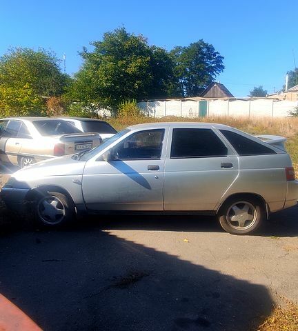 Серый ВАЗ 2112, объемом двигателя 1.6 л и пробегом 275 тыс. км за 1750 $, фото 1 на Automoto.ua