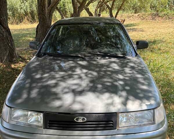 Серый ВАЗ 2112, объемом двигателя 1.6 л и пробегом 150 тыс. км за 1900 $, фото 1 на Automoto.ua