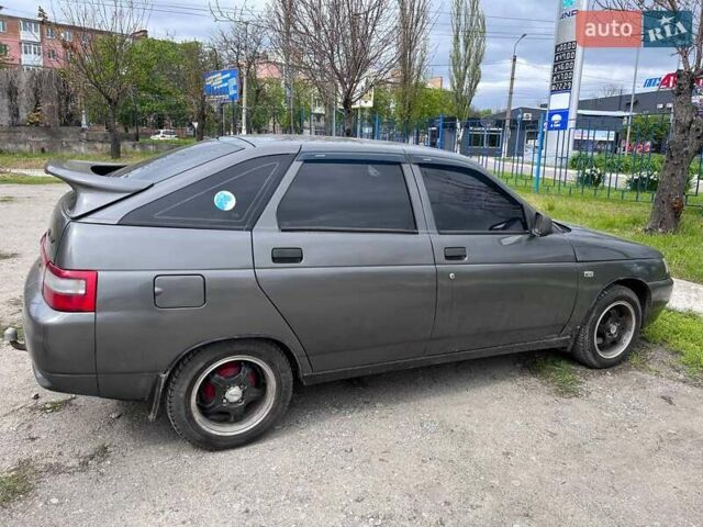 Серый ВАЗ 2112, объемом двигателя 1.6 л и пробегом 300 тыс. км за 3100 $, фото 1 на Automoto.ua