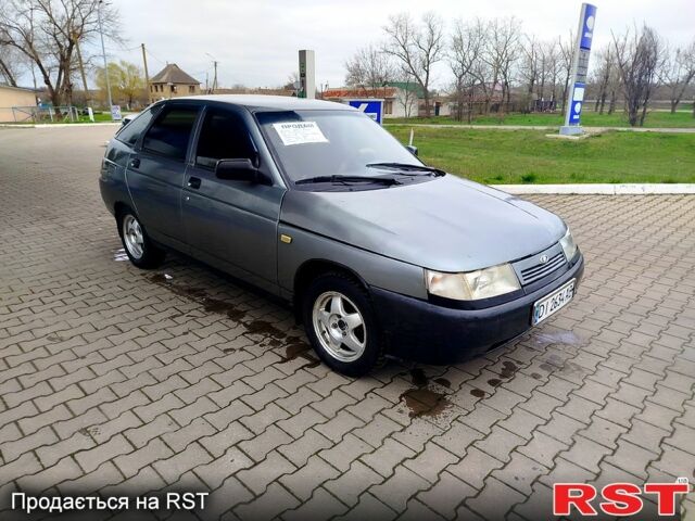 Серый ВАЗ 2112, объемом двигателя 1.6 л и пробегом 301 тыс. км за 1650 $, фото 1 на Automoto.ua