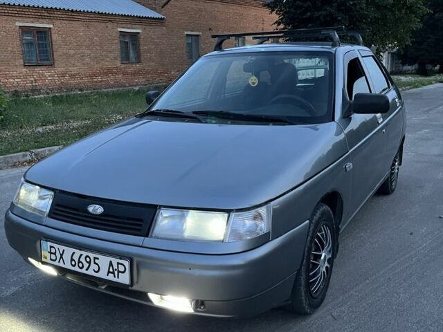 Сірий ВАЗ 2112, об'ємом двигуна 1.6 л та пробігом 135 тис. км за 2014 $, фото 1 на Automoto.ua