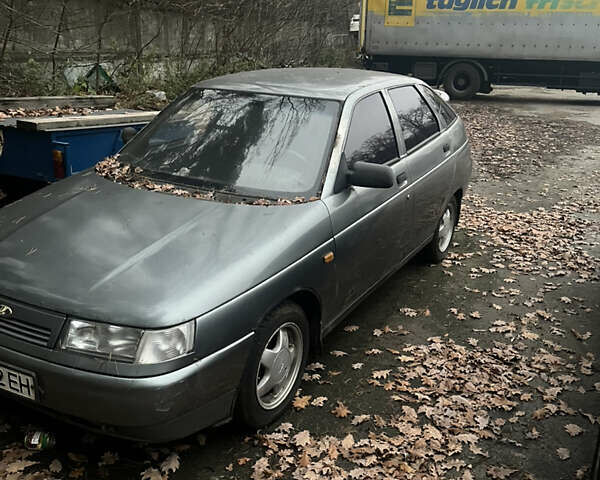 Серый ВАЗ 2112, объемом двигателя 1.6 л и пробегом 495 тыс. км за 1400 $, фото 1 на Automoto.ua