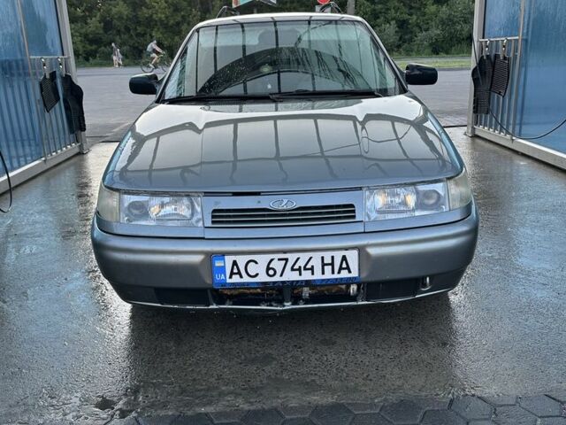 Серый ВАЗ 2112, объемом двигателя 1.6 л и пробегом 185 тыс. км за 1898 $, фото 1 на Automoto.ua