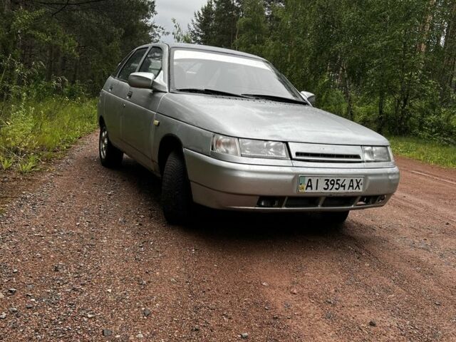 Серый ВАЗ 2112, объемом двигателя 1.6 л и пробегом 220 тыс. км за 1200 $, фото 1 на Automoto.ua