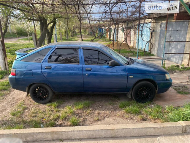 Синий ВАЗ 2112, объемом двигателя 1.6 л и пробегом 236 тыс. км за 2400 $, фото 1 на Automoto.ua