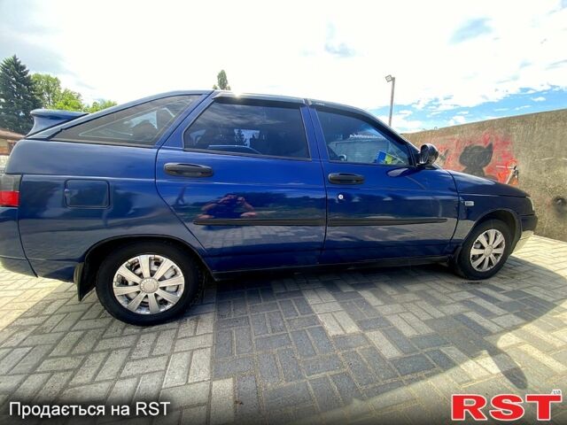 Синий ВАЗ 2112, объемом двигателя 1.6 л и пробегом 216 тыс. км за 2200 $, фото 1 на Automoto.ua
