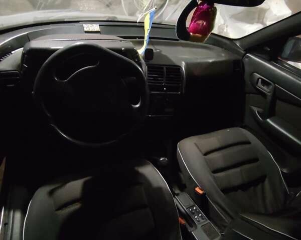 ВАЗ 2112 2001 в Никополе на Automoto.ua Зеленый ВАЗ 2112, объемом двигателя 1.5 л и пробегом 180 тыс. км за 1200 $, фото 1 на Automoto.ua